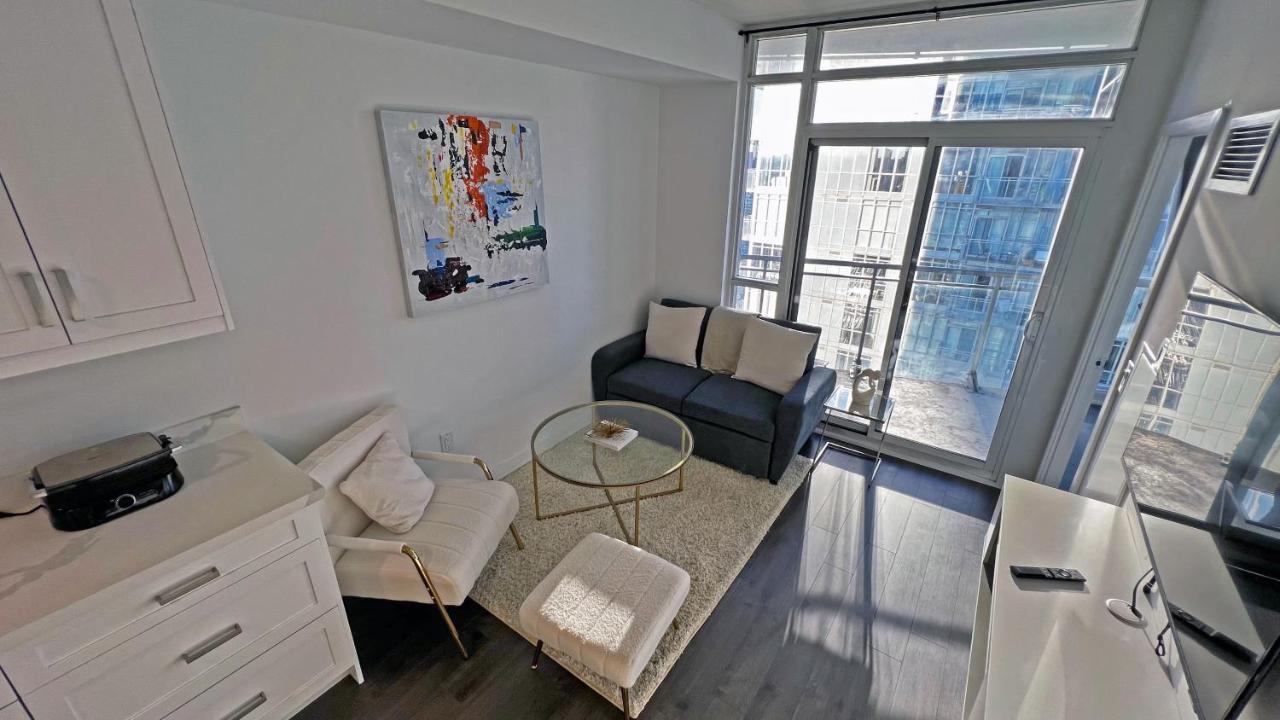 Stunning Luxurious Lakeview Condo By Cn Tower Τορόντο Εξωτερικό φωτογραφία