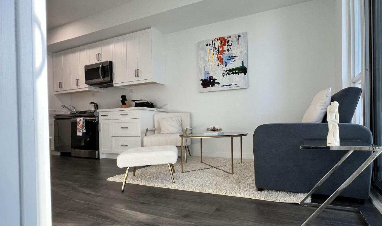 Stunning Luxurious Lakeview Condo By Cn Tower Τορόντο Εξωτερικό φωτογραφία