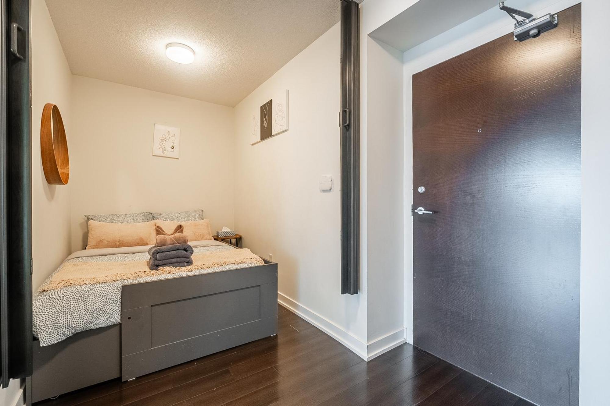 Stunning Luxurious Lakeview Condo By Cn Tower Τορόντο Εξωτερικό φωτογραφία